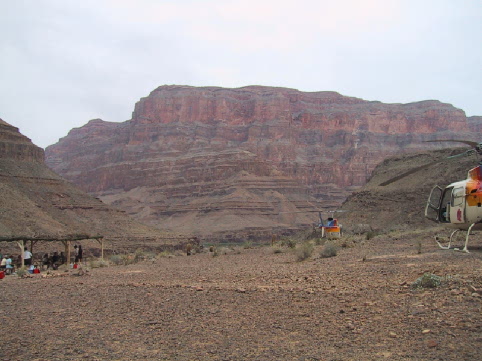 Lunch-in-Gran-Canion.jpg
