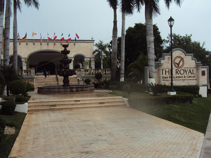 Resort4.jpg